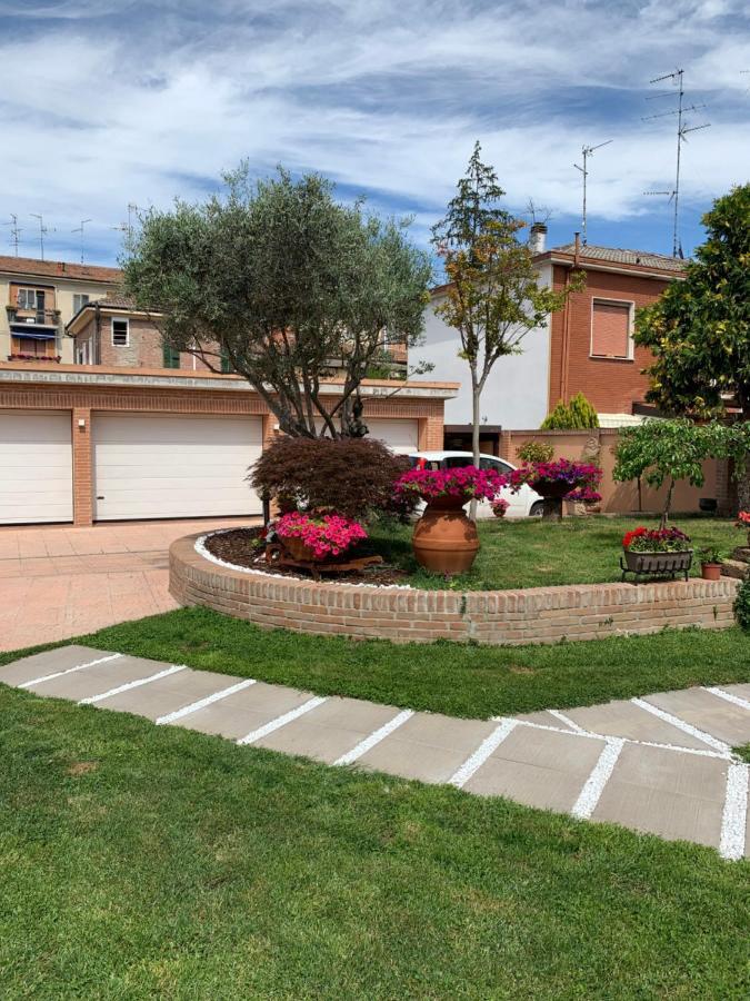 Villa Oasi Ferrara Exterior foto