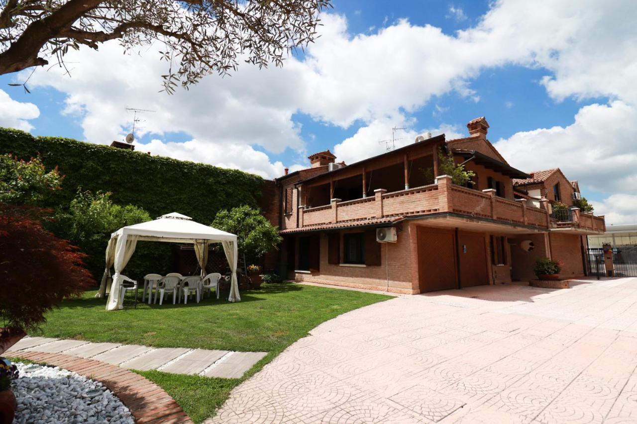 Villa Oasi Ferrara Exterior foto