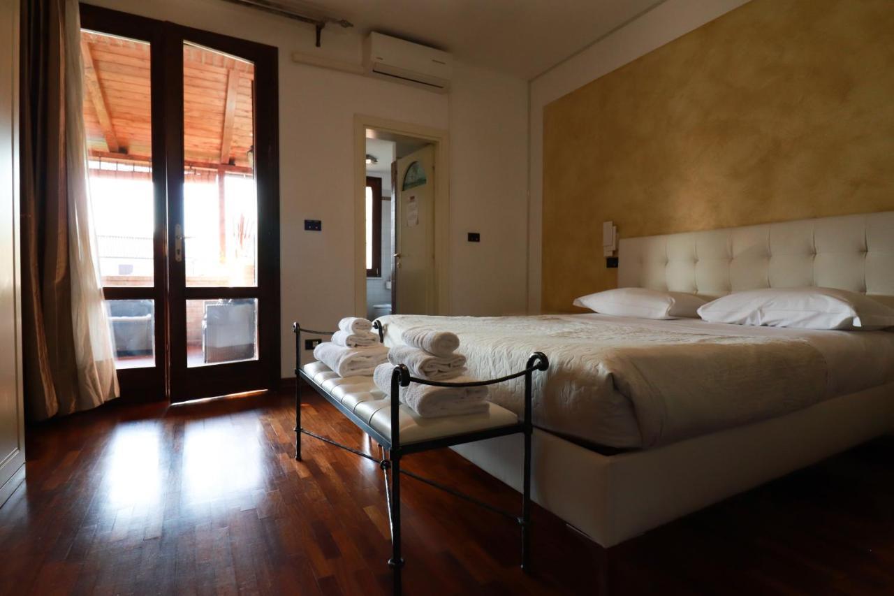 Villa Oasi Ferrara Exterior foto
