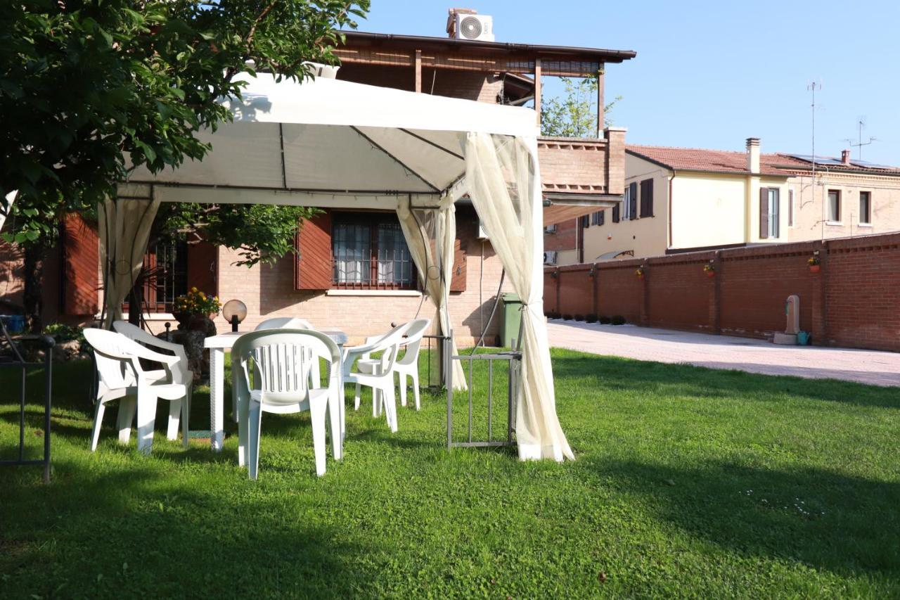 Villa Oasi Ferrara Exterior foto